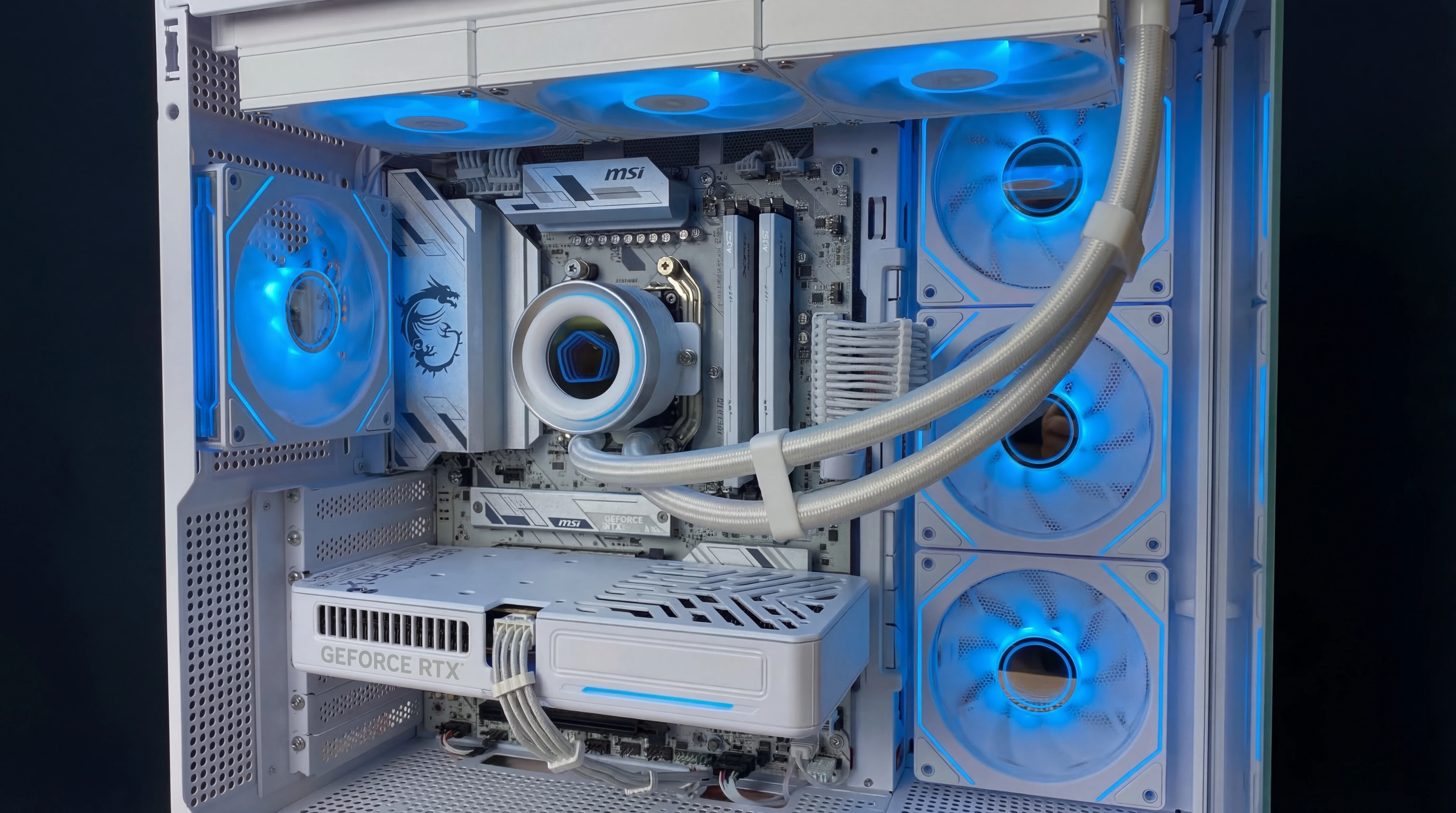 Фото сборки AMD Ryzen 5 7500F <br>+ RTX 5060 8GB